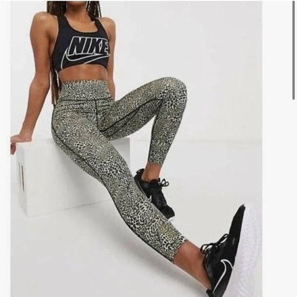 NIKE Dri- Fit Training Animal Print Leggings XL - Picture 1 of 4